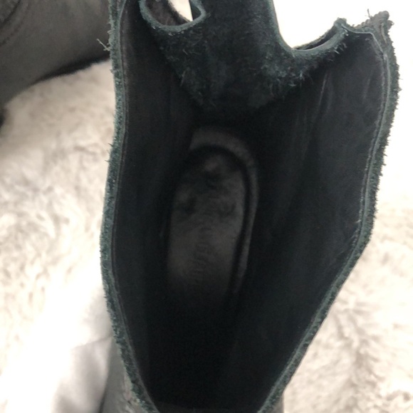 Zadig & Voltaire
Skull Leather Ankle Boots
Size: 8.5 US - Picture 10 of 16